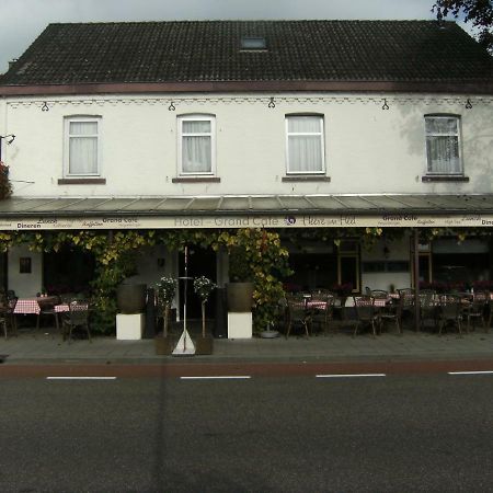 Hotel Grand Café Heere van Heel Buitenkant foto