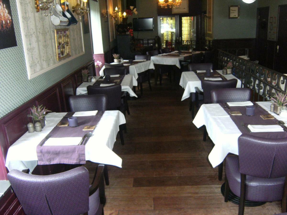 Hotel Grand Café Heere van Heel Buitenkant foto